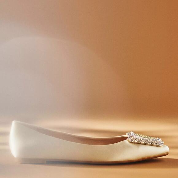 Badgley Mischka Emerie Crystal Buckle Flats 7.5US /38 EU - Picture 3 of 3